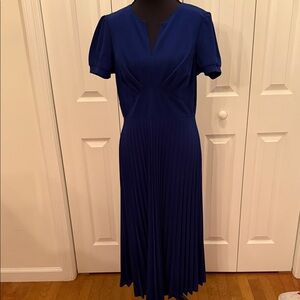 Elegant Navy Midi Dress